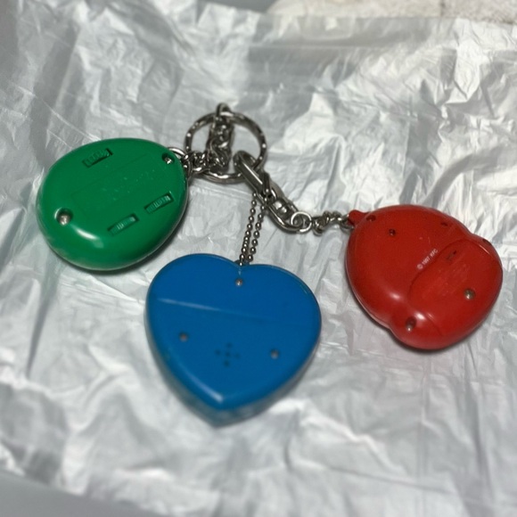 Colorful Virtual Pet Keychain Set - Picture 2 of 5